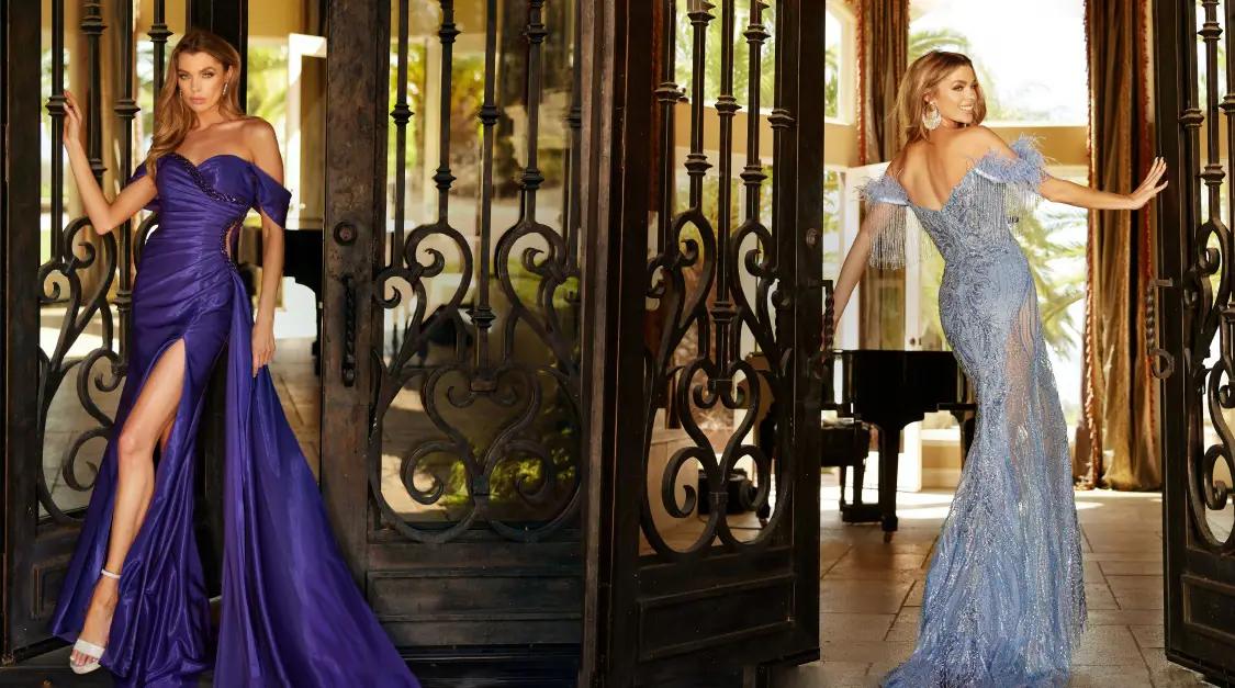 Models wearing Purple(Left) and Blue(Right) Banner Mobile
